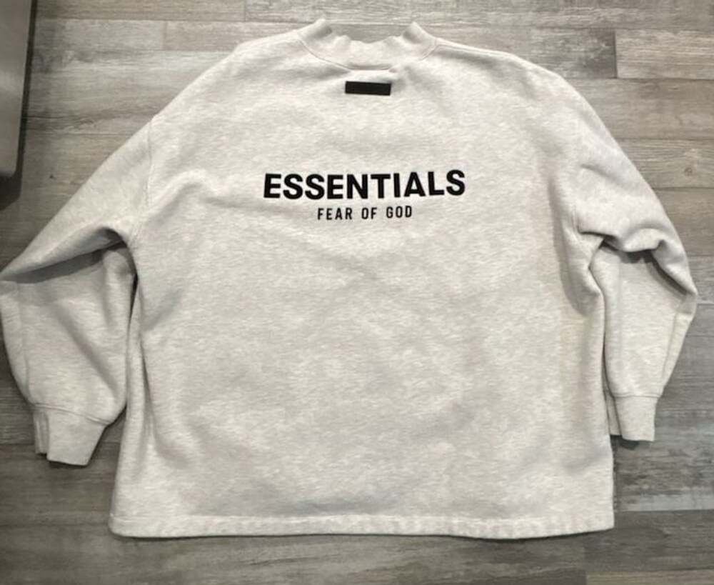 Fear of God Essentials Crewneck Oversized Sweatshirt Size L Light Oatmeal